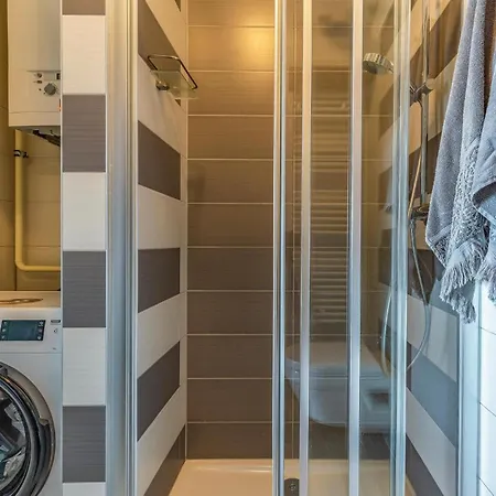Apartment Beautiful In With Wifi Pomer