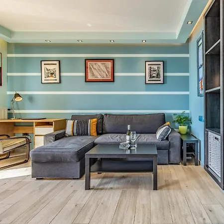 Apartment Beautiful In With Wifi Pomer